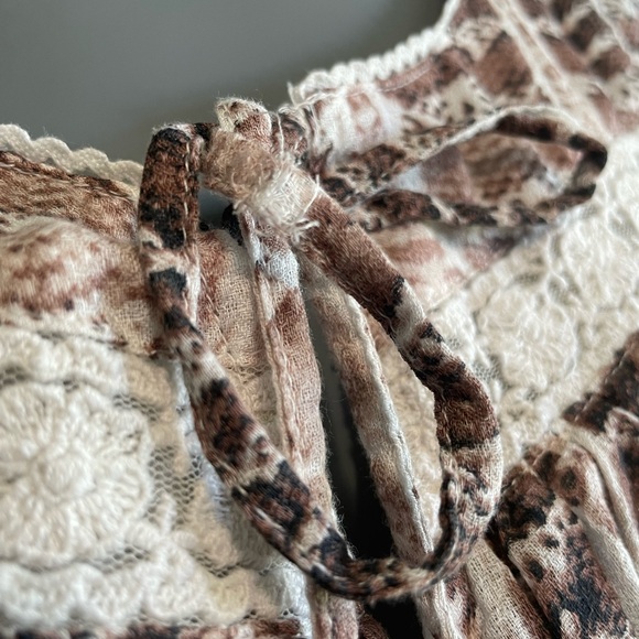 Haute Hippie Tribal Harlan White & Brown Bell Sleeve Large Boho Blouse - Picture 9 of 9